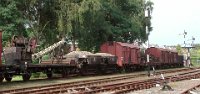 Bahnhof Haaksbergen Freigelände - Kranwagen und weitere diverse Güterwagen (08/2005)    bauzug-DSCN4494  Bahnhof Haaksbergen Freigelände - Kranwagen und weitere diverse Güterwagen (08/2005)  --> : Museum Buurtspoorweg, Manfred, Detzner, Speyer