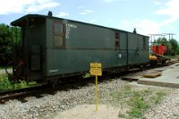 Betriebswerk Warthausen - Abgestellter Wagen KPw4i (2006)  Wagendaten: Nummer: Dre 1808 - Bauart: KPw4i - Hersteller: Waggonfabrik Werdau - Baujahr: 1914 - Fabriknummer: nicht bekannt - Zustand: abgestellt    abgestellte-wagen-DSCN5489  Betriebswerk Warthausen - Abgestellter Wagen KPw4i (2006)  Wagendaten: Nummer: Dre 1808 - Bauart: KPw4i - Hersteller: Waggonfabrik Werdau - Baujahr: 1914 - Fabriknummer: nicht bekannt - Zustand: abgestellt  --> : Öchsle, Museumsschmalspurbahn, Oberschwaben, Ochsenhausen, Warthausen, Manfred Detzner, Speyer, Bahnhof, Bf, Bhf, Bahnbetriebswerk, BW, Werkstatt, Personen-/Gepäckwagen, Dre 1808, Bauart KPw4i, Waggonfabrik Werdau