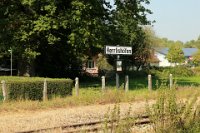 Bedarfshaltestelle Herrlishöfen (09.2016)    herrlishoefen bahnhof 526A1504  Bedarfshaltestelle Herrlishöfen (09.2016)  --> : Öchsle, Museumsschmalspurbahn, Oberschwaben, Ochsenhausen, Warthausen, Manfred Detzner, Speyer, Herrlishöfen, HP, Haltepunkt, Bahnhof, Bf, Bhf, Bedarfshaltestelle, Dampflok, BR 99 788, 99 788, Berta