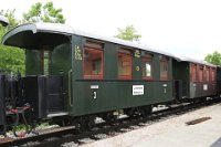 Betriebswerk Warthausen - Wagen Bauart Kbi "Stuttgart 3962" (06.2016)  Wagendaten: Nummer: Stg 3692 - Bauart: KBi- Hersteller: Waggonfabrik Graz - Baujahr: 1908 - Fabriknummer: nicht bekannt - Zustand: betriebsfähig    wagen 3692 stuttgart 526A0912  Betriebswerk Warthausen - Wagen Bauart Kbi "Stuttgart 3962" (06.2016)  Wagendaten: Nummer: Stg 3692 - Bauart: KBi- Hersteller: Waggonfabrik Graz - Baujahr: 1908 - Fabriknummer: nicht bekannt - Zustand: betriebsfähig  --> : Öchsle, Museumsschmalspurbahn, Oberschwaben, Ochsenhausen, Warthausen, Manfred Detzner, Speyer, Bahnhof, Bf, Bhf, Bahnbetriebswerk, BW, Werkstatt, Personenwagen, Stg 3692, Bauart KBi, Waggonfabrik Graz