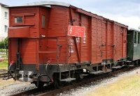 Bahnhof Ochsenhausen - Zugsammelschiene an Güterwagen Bauart GGsm "Stuttgart" (06.2016)  Wagendaten: Nummer: Stg 16819 - Bauart: GGsm - Hersteller: Waggonfabrik Busch, Bautzen - Baujahr: 1943 - Fabriknummer: nicht bekannt - Zustand: betriebsfähig    wagen zugsammelschiene 526A0848  Bahnhof Ochsenhausen - Zugsammelschiene an Güterwagen Bauart GGsm "Stuttgart" (06.2016)  Wagendaten: Nummer: Stg 16819 - Bauart: GGsm - Hersteller: Waggonfabrik Busch, Bautzen - Baujahr: 1943 - Fabriknummer: nicht bekannt - Zustand: betriebsfähig  --> : Öchsle, Museumsschmalspurbahn, Oberschwaben, Ochsenhausen, Warthausen, Manfred Detzner, Speyer, Bahnhof, Bf, Bhf, Güterwagen, Stg 16819, Bauart BGGsm, Waggonfabrik Busch, Bautzen