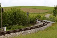 Brücke in Wennedach in der Nähe des alten Bahnwärterhauses (06.2016)    wennedach bruecke 526A1023  Brücke in Wennedach in der Nähe des alten Bahnwärterhauses (06.2016)  --> : Öchsle, Museumsschmalspurbahn, Oberschwaben, Ochsenhausen, Warthausen, Manfred Detzner, Speyer, kurz vor, Wennedach, Strecke, Brücke