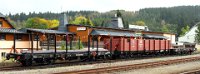 Bf Hammerunterwiesenthal: abgestellte Güterwagen (09/10 2014)    DSC 0356  Bf Hammerunterwiesenthal: abgestellte Güterwagen (09/10 2014)  --> : Fichtelbergbahn, Cranzahl, Oberwiesenthal, Manfred Detzner, Speyer, Bf, Bahnhof, Hammerunterwiesenthal, Güterwagen